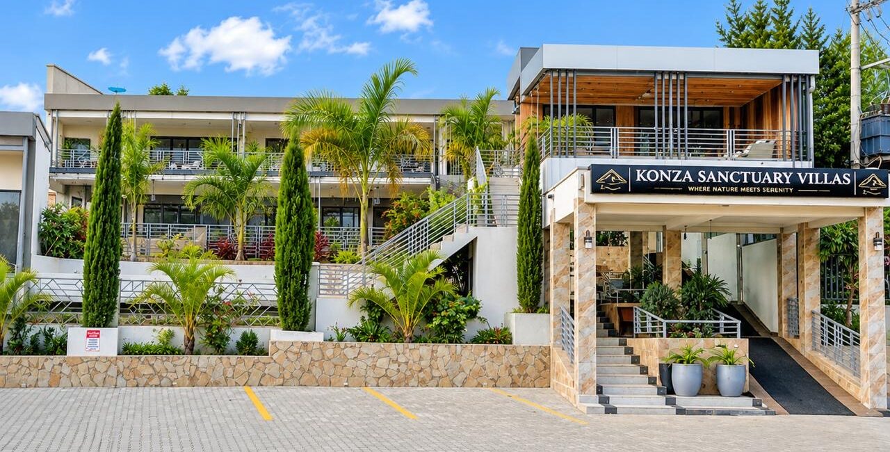 61. Konza S Villas Main entrance 2[1]